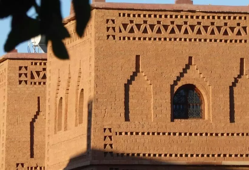 ペンション Maison D'hôte Tizwiyate Dades