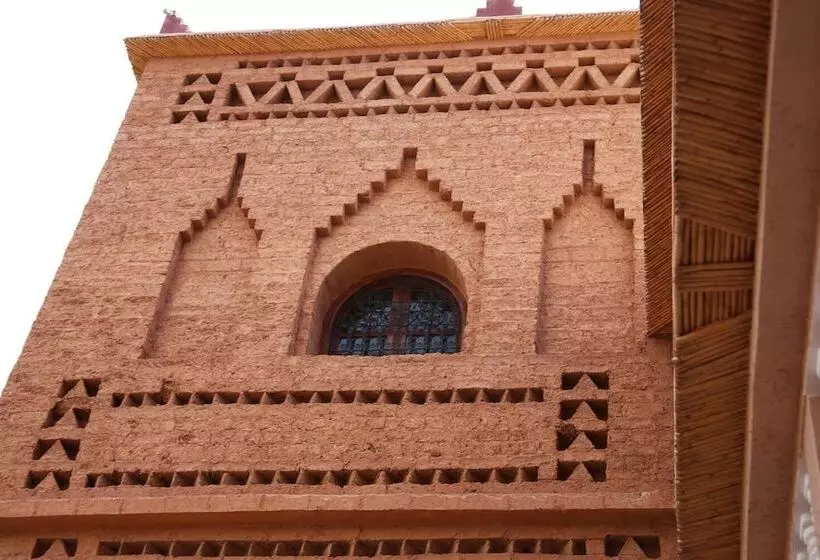 ペンション Maison D'hôte Tizwiyate Dades
