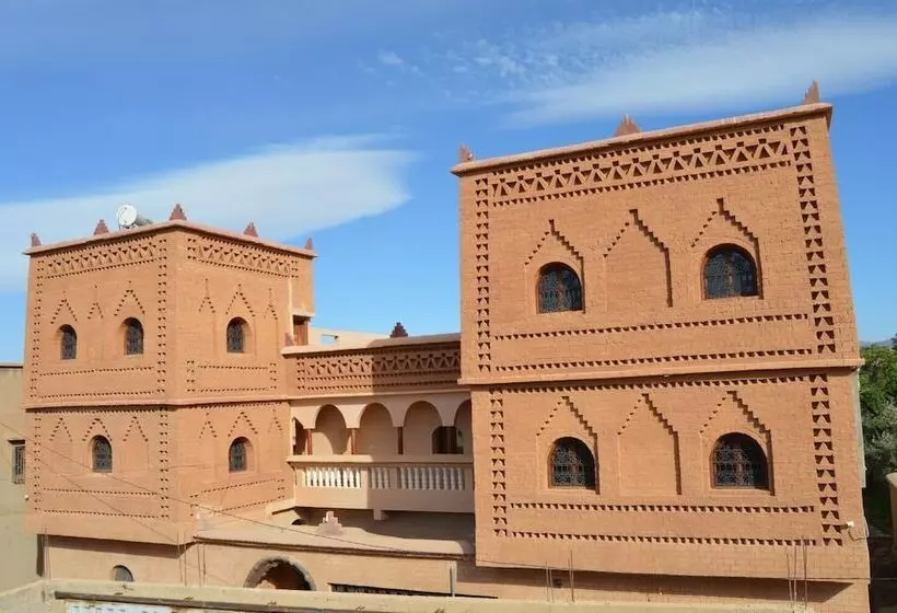 ペンション Maison D'hôte Tizwiyate Dades
