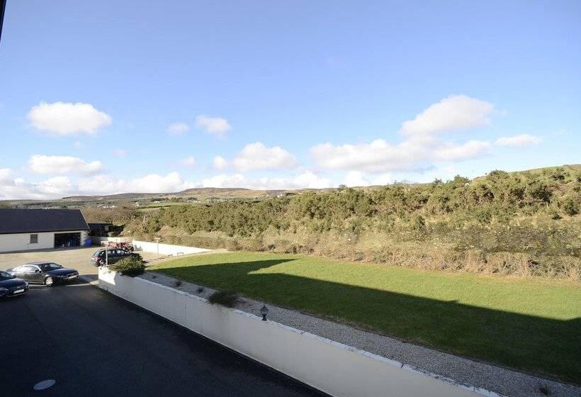 بنسيون Templeview Lodge