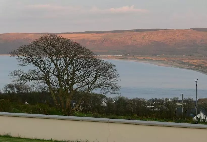 Majatalo Templeview Lodge