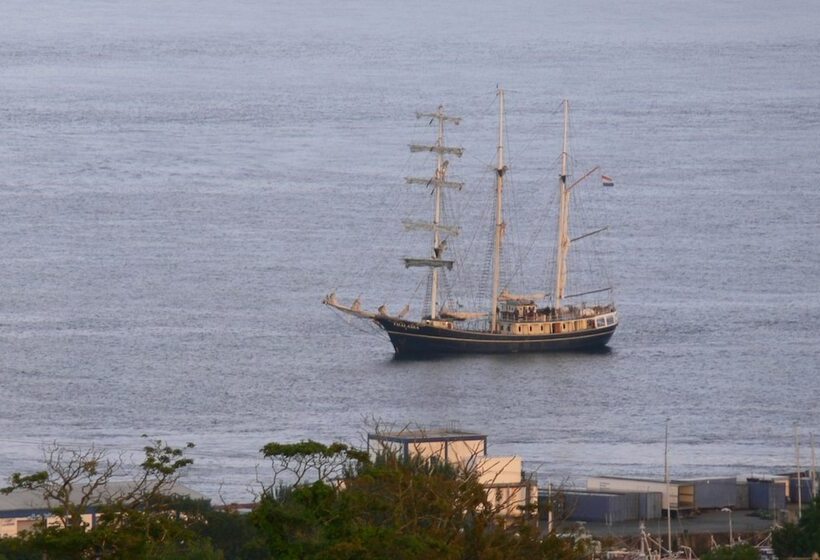 بنسيون Templeview Lodge