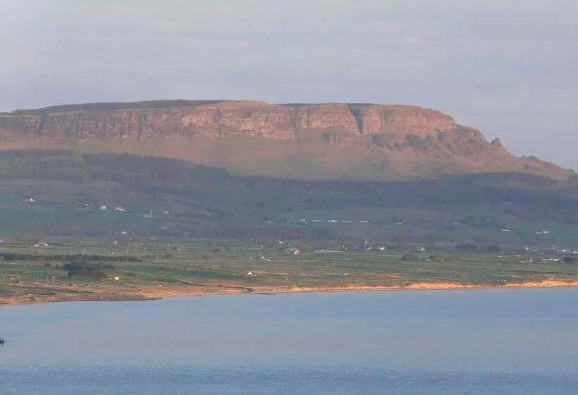 Majatalo Templeview Lodge