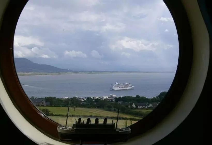 Majatalo Templeview Lodge