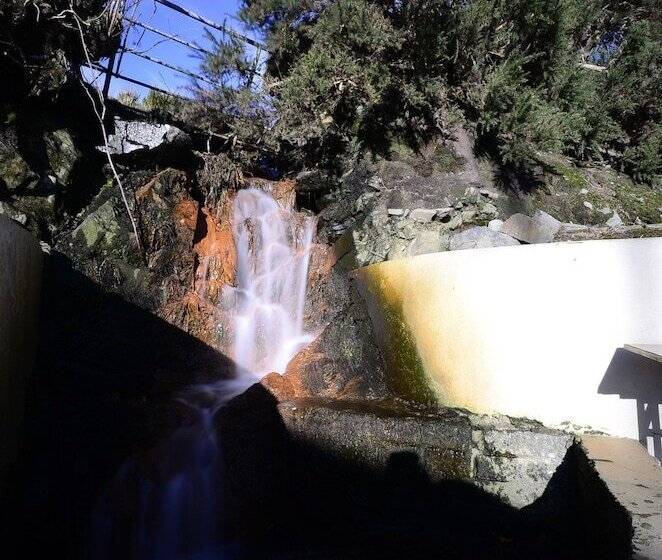 بنسيون Templeview Lodge