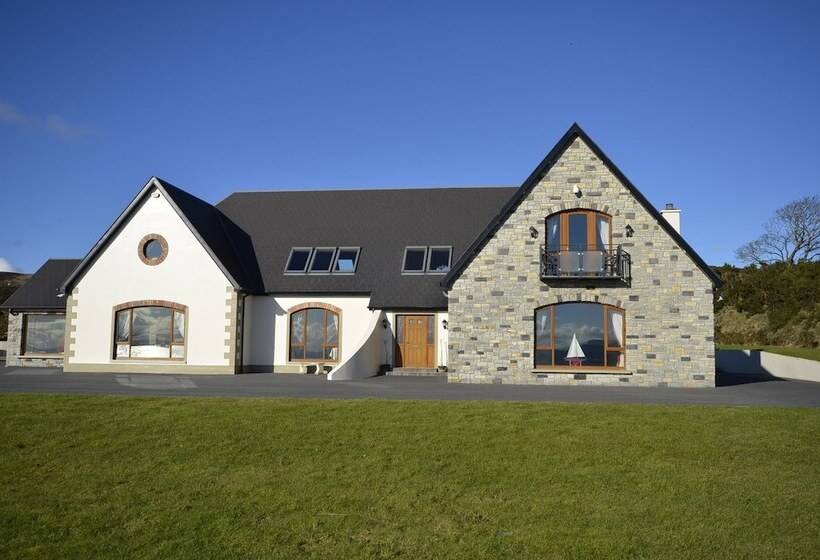 بنسيون Templeview Lodge