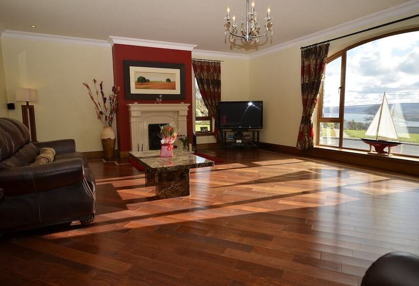 بنسيون Templeview Lodge