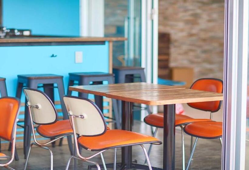 ペンション Zaimokuza Seasons