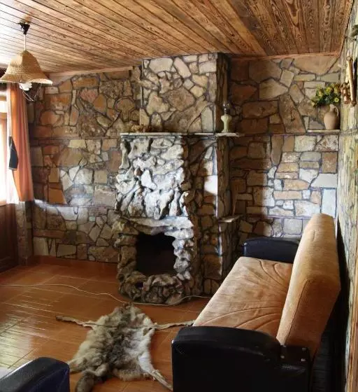 Uysallar Koy Evi