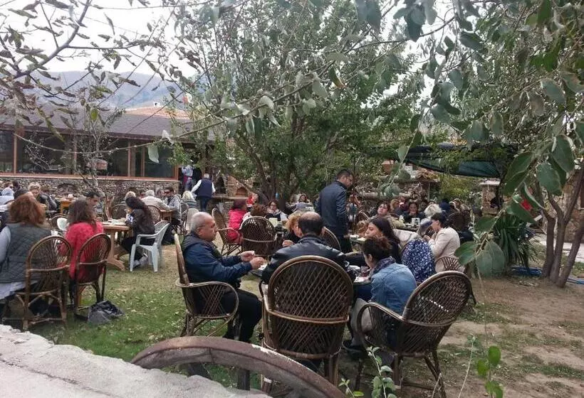 Uysallar Koy Evi