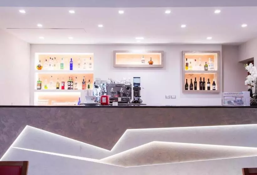 酒店 Duca Degli Abruzzi