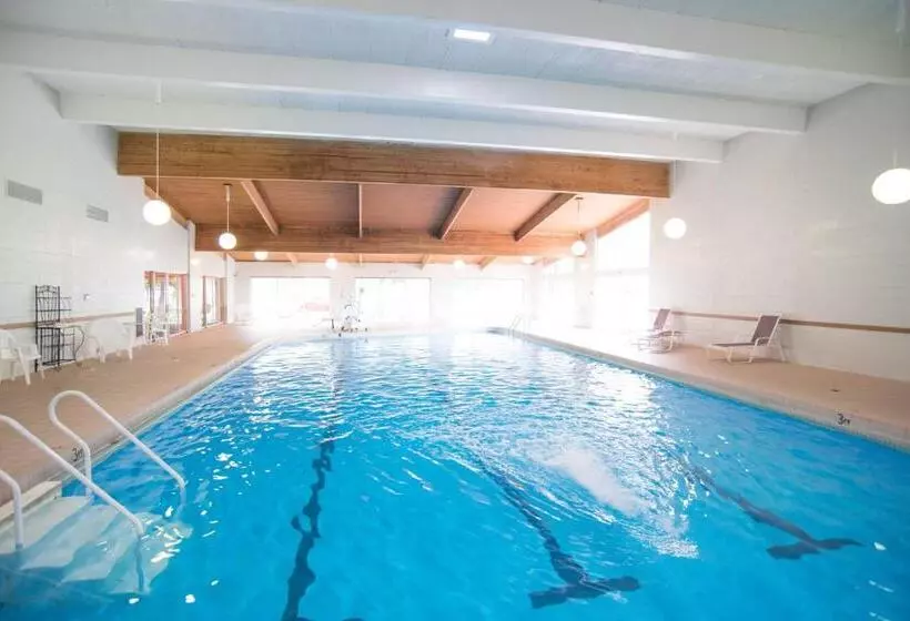 Eastland Suites Extended Stay Hotel & Conference Center Urbana