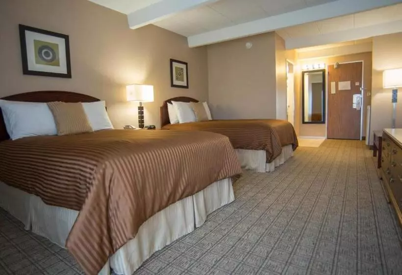 Eastland Suites Extended Stay Hotel & Conference Center Urbana