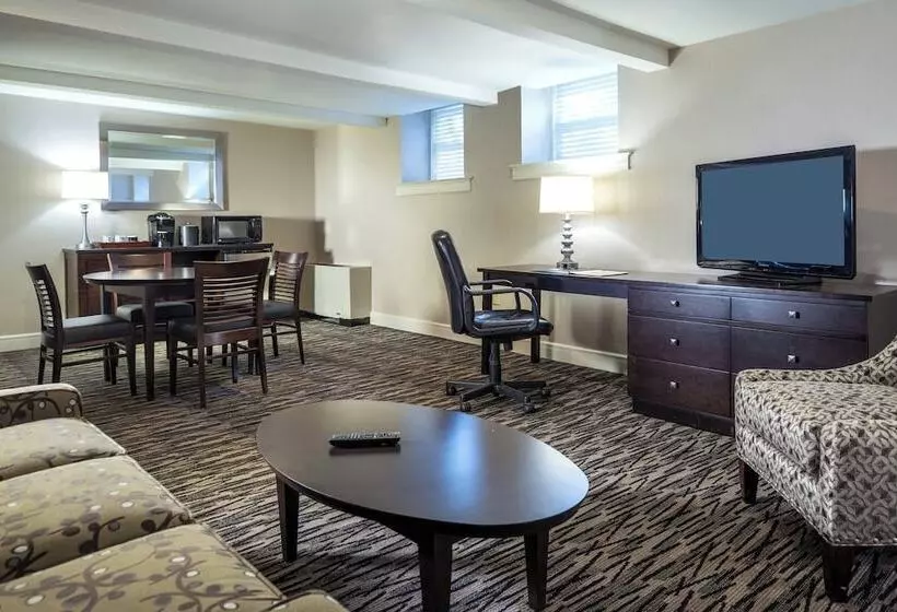 ホテル Fairfield Inn & Suites By Marriott Keene Downtown