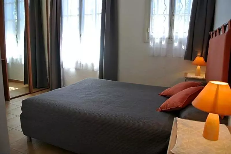Hotelli Hôtel Castel Mistral
