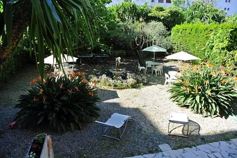 Hotelli Hôtel Castel Mistral