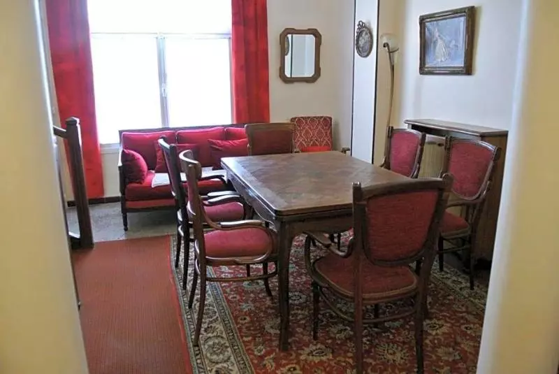 Hotelli Hôtel Castel Mistral