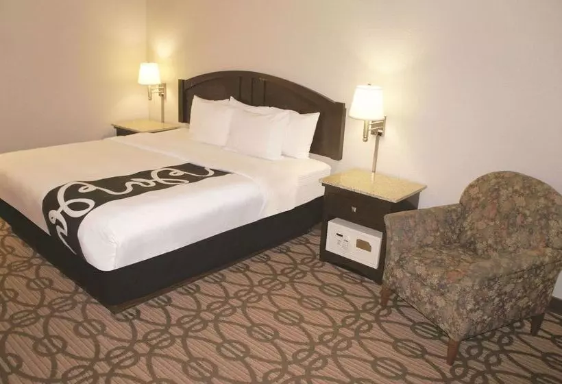 هتل La Quinta By Wyndham Springfield South