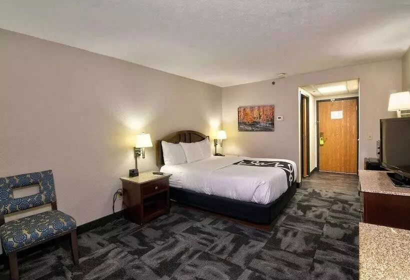 هتل La Quinta By Wyndham Springfield South