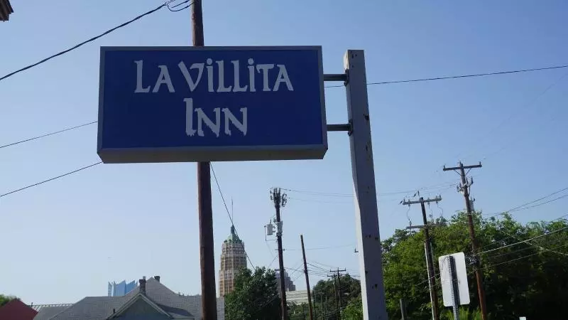 Отель La Villita Inn