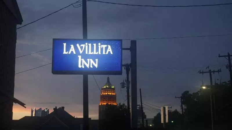 Отель La Villita Inn