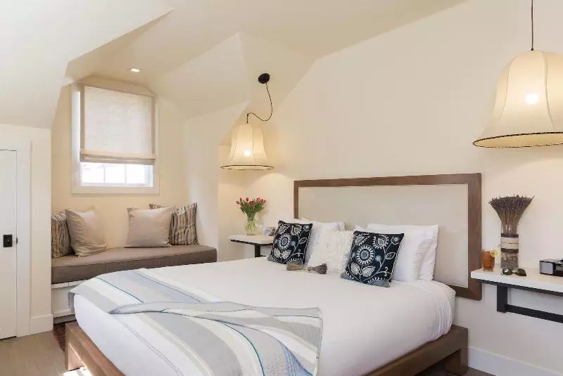 Отель Lavender, A Four Sisters Inn