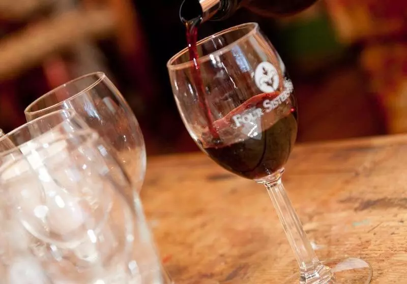 Отель Lavender, A Four Sisters Inn