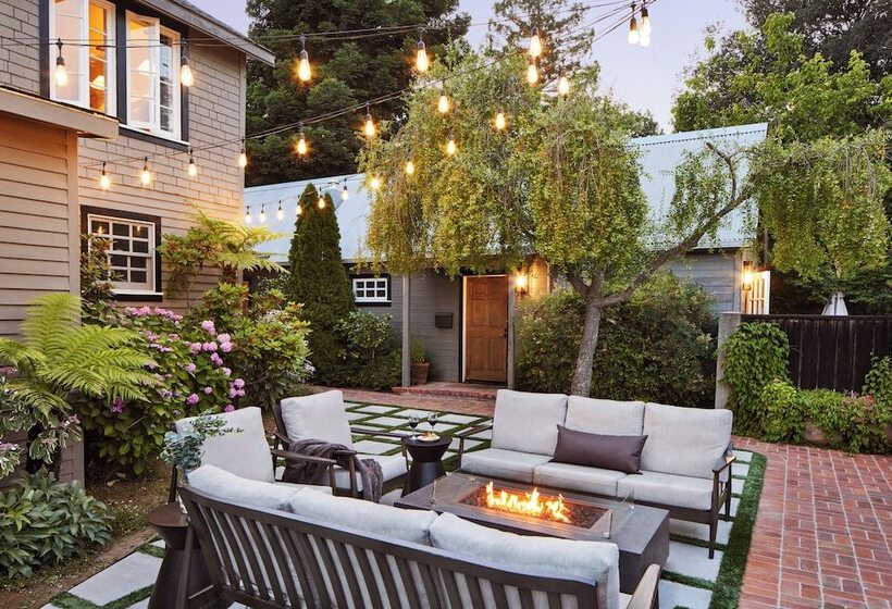 فندق Lavender, A Four Sisters Inn