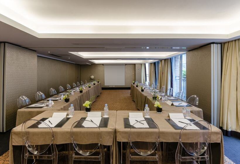 هتل Les Jardins Du Marais