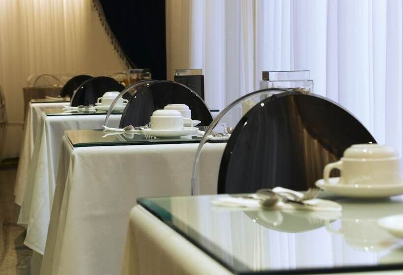 هتل Les Jardins Du Marais