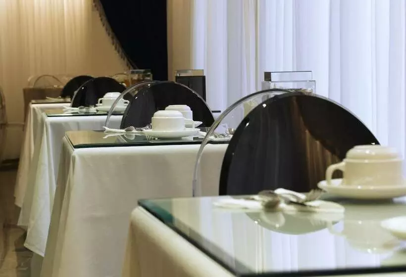 هتل Les Jardins Du Marais