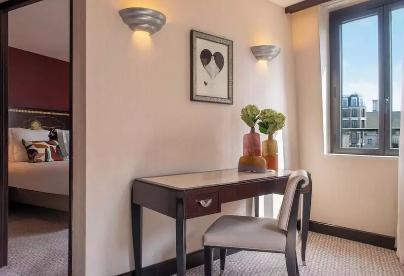 هتل Les Jardins Du Marais