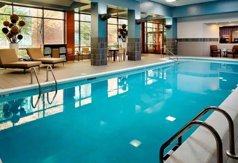 فندق Marriott Cincinnati North