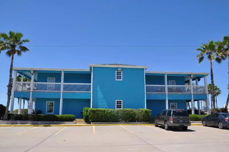 Отель Plantation Suites And Conference Center