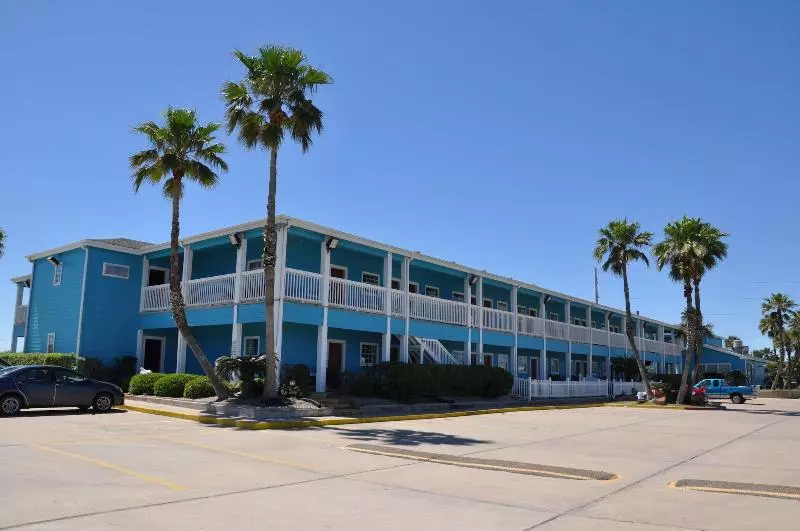 Отель Plantation Suites And Conference Center