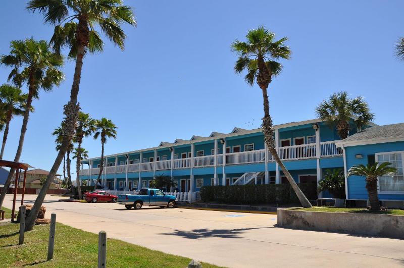 هتل Plantation Suites And Conference Center