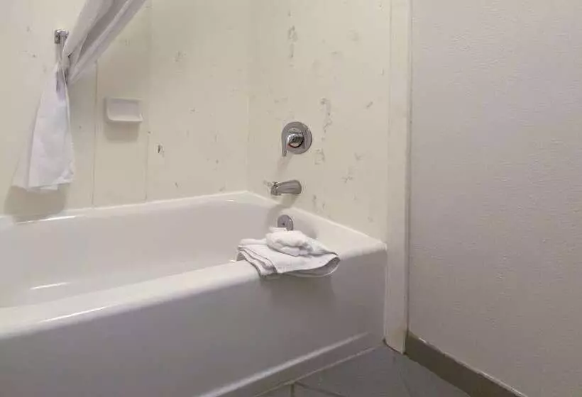 هتل Quality Inn Branson  Hwy 76 Central