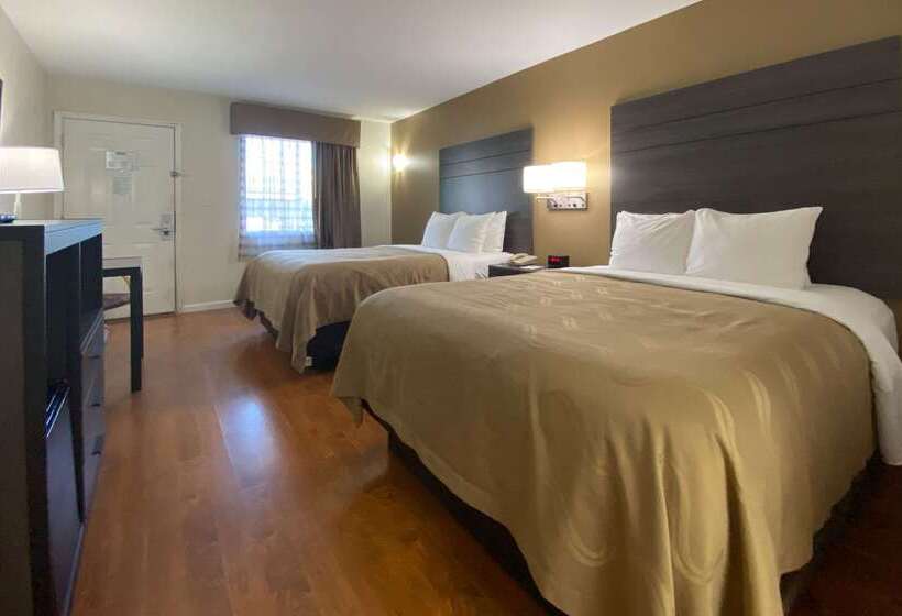 Otel Quality Inn Branson  Hwy 76 Central