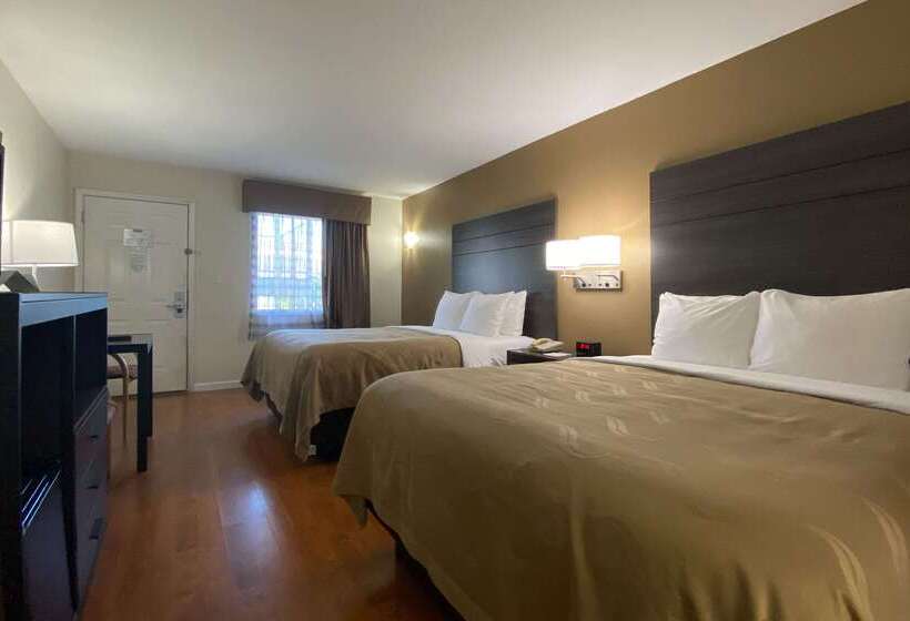 Otel Quality Inn Branson  Hwy 76 Central