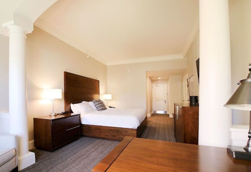 Отель Royal Amsterdam