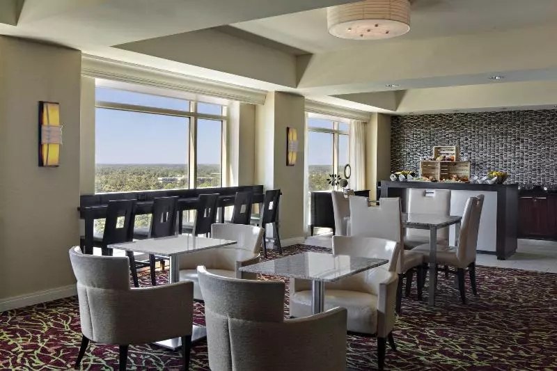 The Woodlands Waterway Marriott Hotel And Convention Center