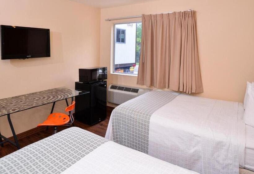 Отель Valued Stay Madison