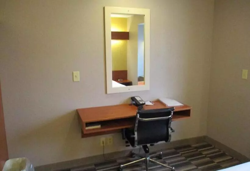 Microtel Inn & Suites By Wyndham New Ulm