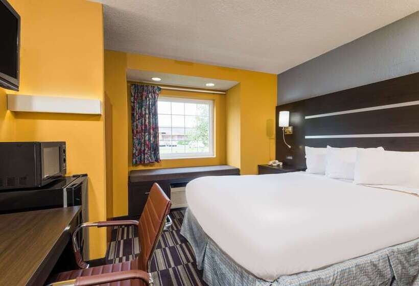 Microtel Inn & Suites By Wyndham Riverside