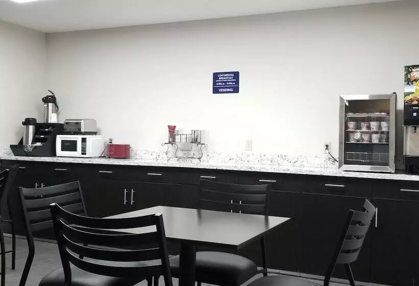 Microtel Inn & Suites By Wyndham Riverside