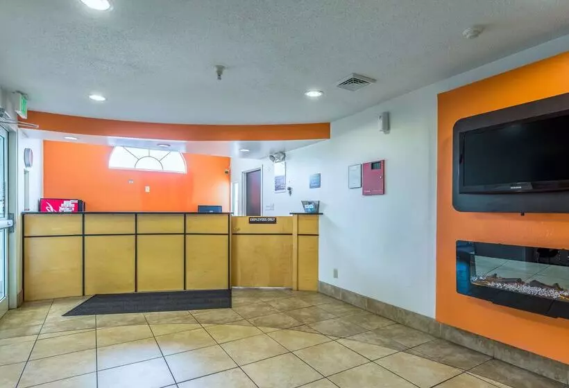 Motel 6 Indianapolis North