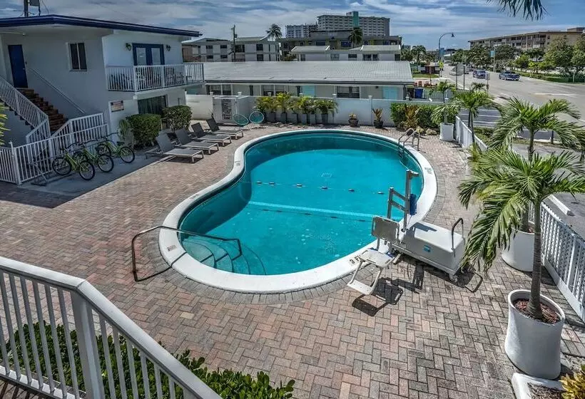 מוטל Blue Strawberry By The Sea