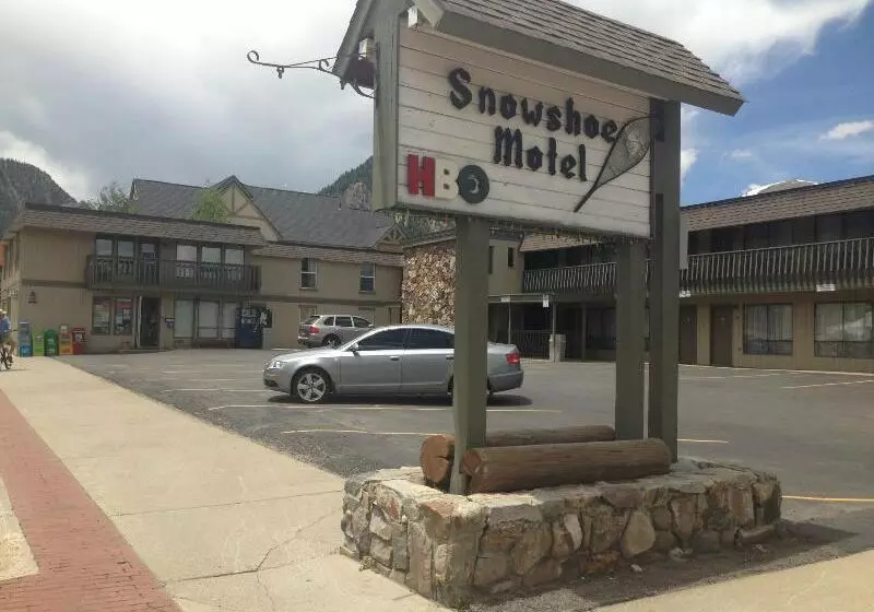 Snowshoe Motel