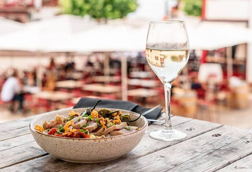 הוסטל Auberge Koskenia