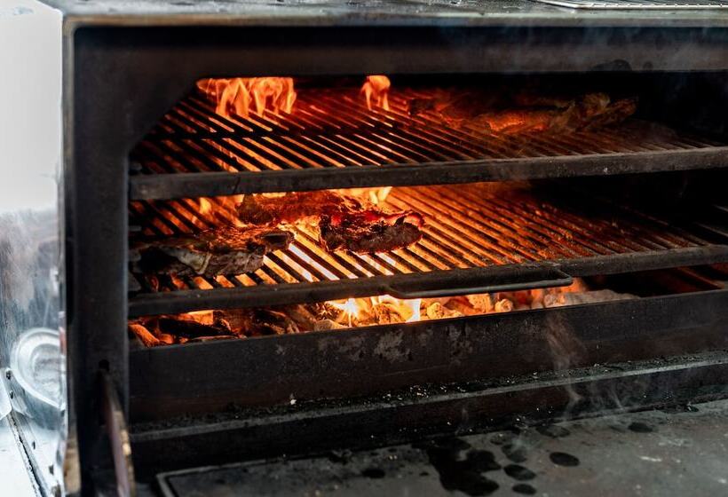 הוסטל Auberge Koskenia